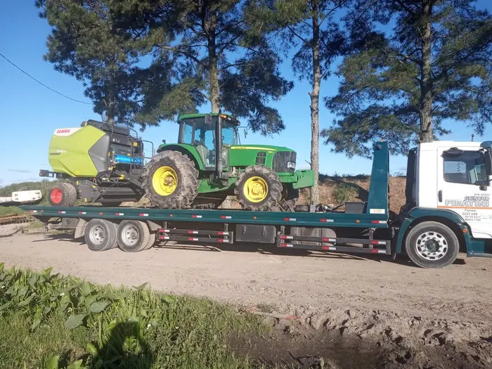 Transporte de máquinas agrícolas pesadas